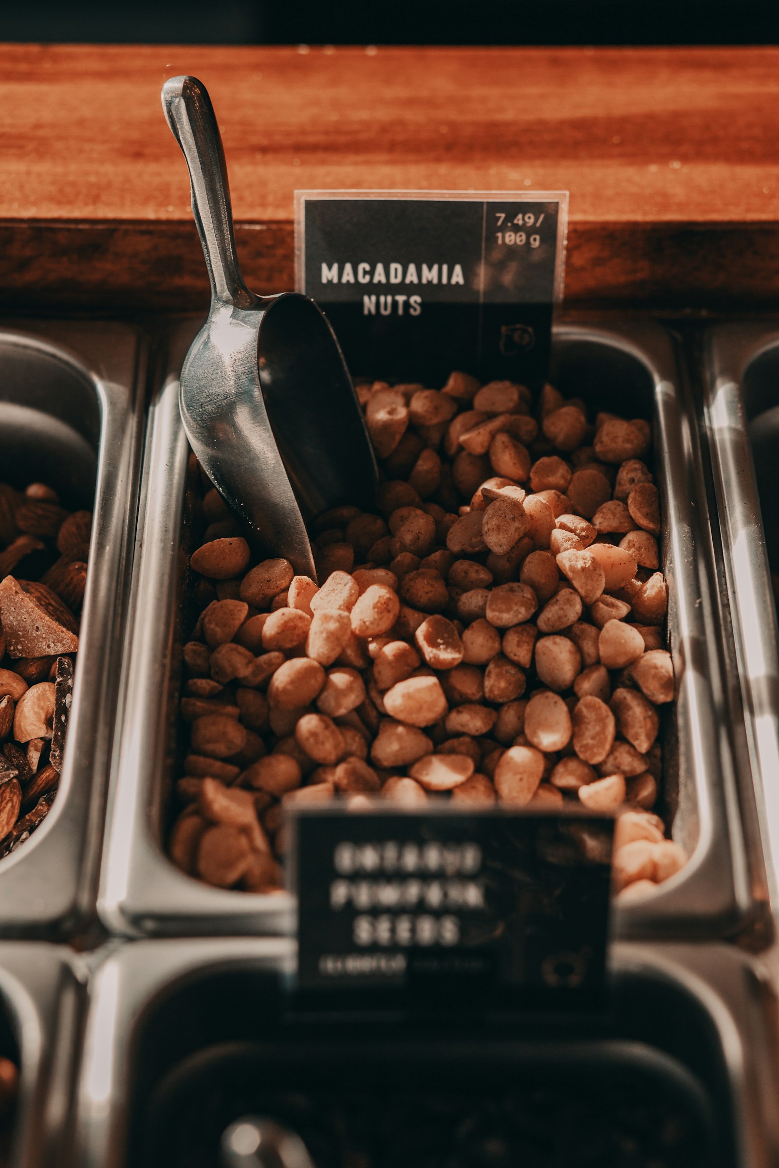 Roasted Macadamia Nut Whole Kernel